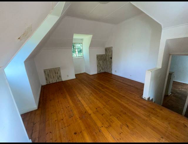 3 BEDROOM HOUSE FOR SALE IN TOWN HILL